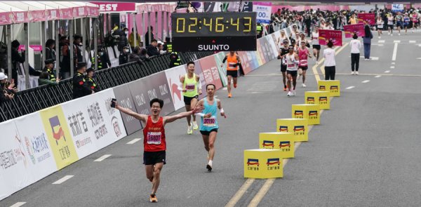 C7娱乐 中签不易，住宿更难？一场马拉松带火一座城，别让“酒店刺客” 拖后腿