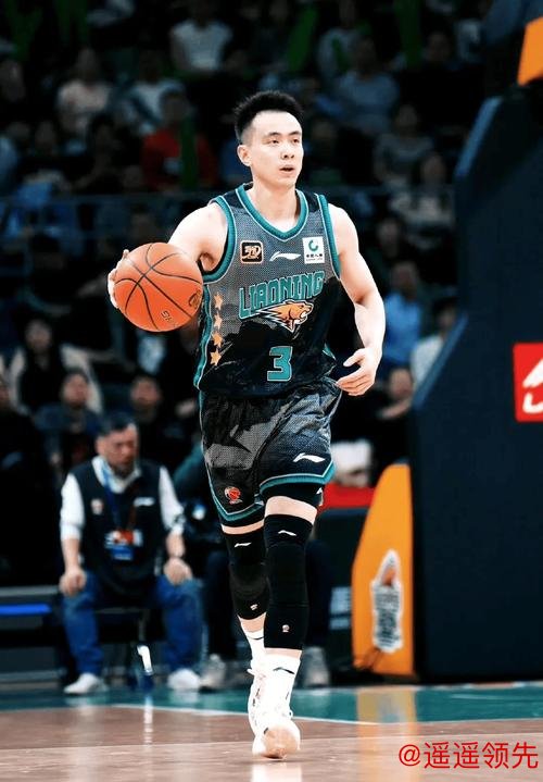 赵继伟24+10辽宁6人上双大胜深圳 总比分1-0